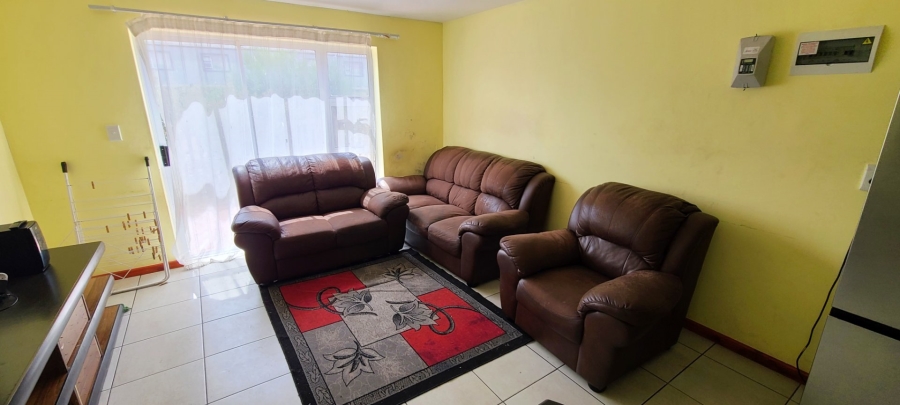 2 Bedroom Property for Sale in Stratford Green Western Cape